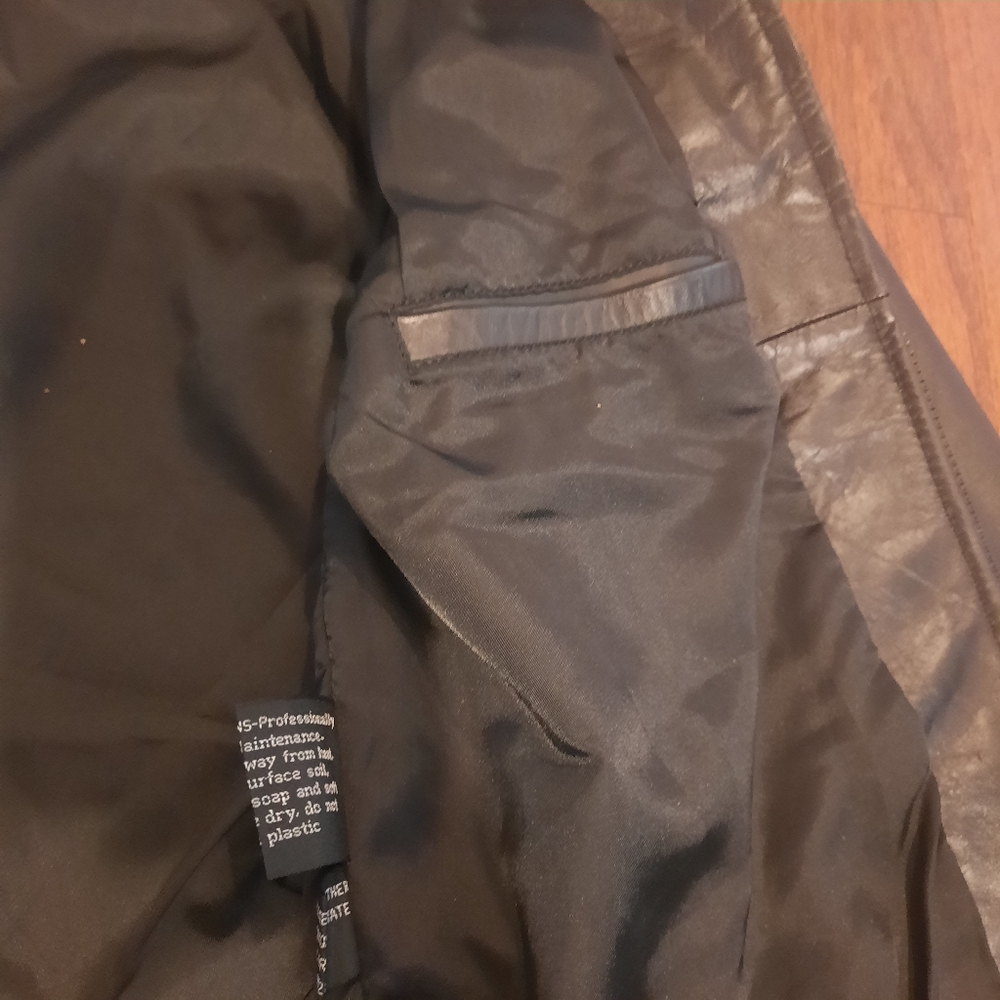 Men's Black Leather Jacket - Picture 13 of 16
